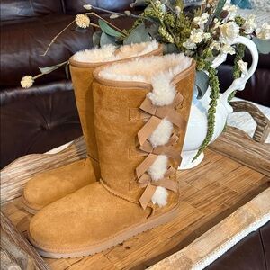 Koolaburra Tan Suede Winter Boots